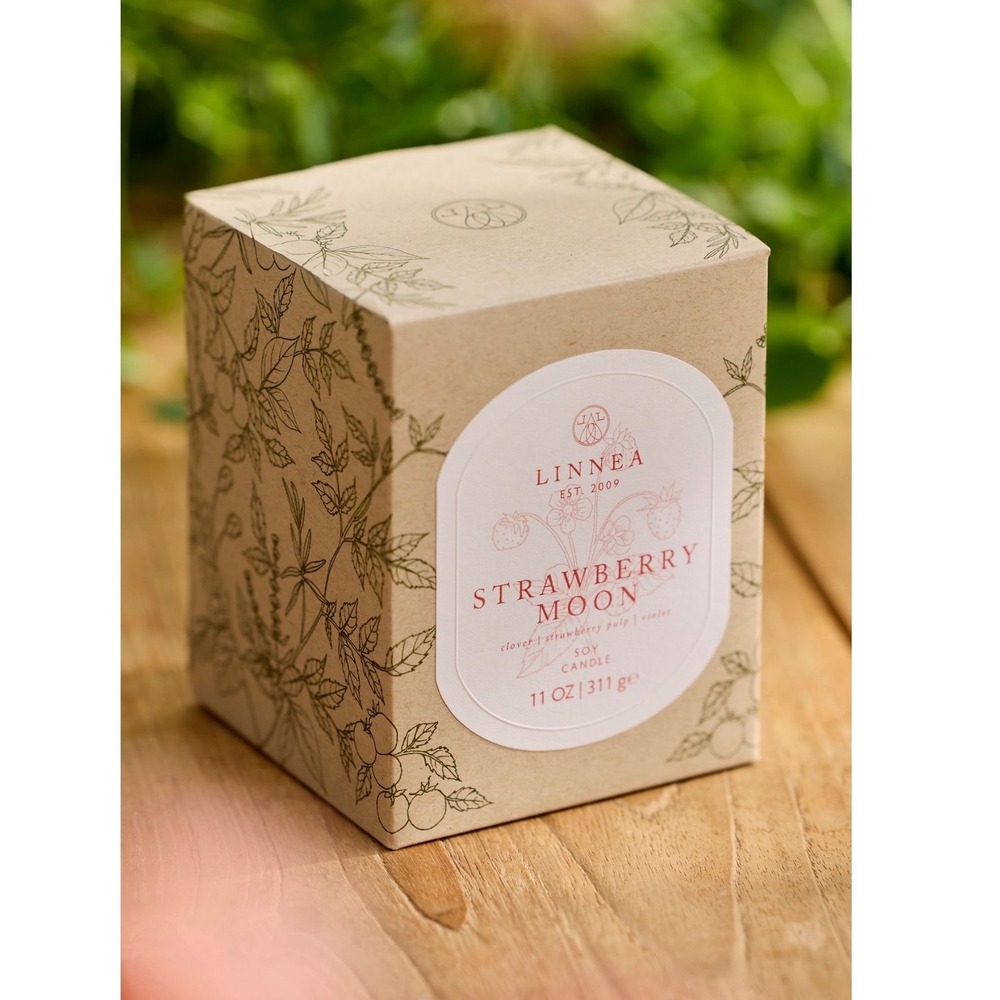 Linnea Strawberry Moon Soy Candle New in Box 11 oz - Picture 2 of 5